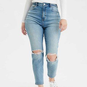 American Eagle Stretch Ripped Curvy Mom Jeans Distressed Light Wash Jeans sz 18